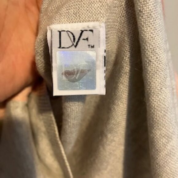 Diane Von Furstenberg  Silk Cashmere blend sweater Size Small - Picture 4 of 5